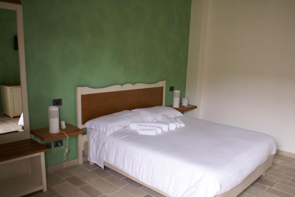 Agriturismo Mura Villa Altamura Bagian luar foto
